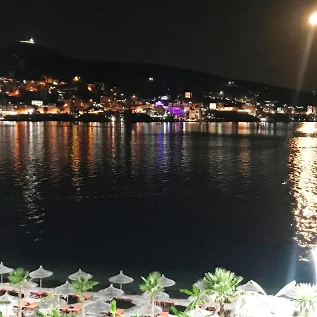 Royal Queen And King Luxury Saranda