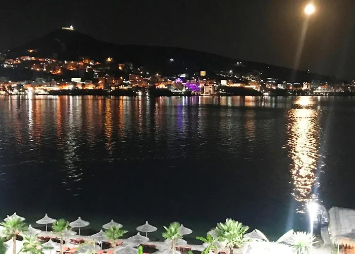 Royal Queen And King Luxury Saranda