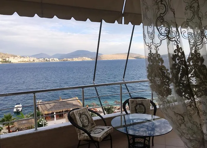 Royal Queen And King Luxury