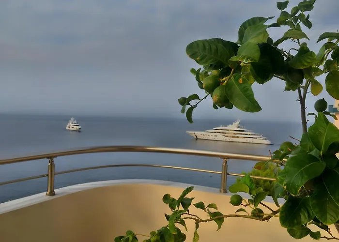 Royal Queen And King Luxury Apartment