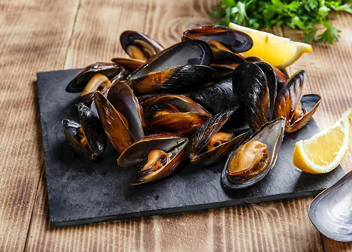 Royal Queen And King Luxury