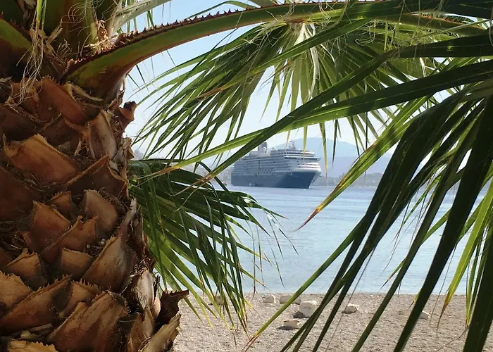 Royal Queen And King Luxury * Sarande